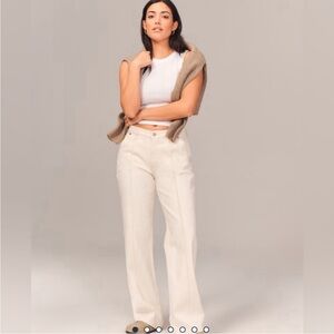NWT TALL Abercrombie Bone White Jeans Baggy Mid Rise Curve Love Sz 34 Long